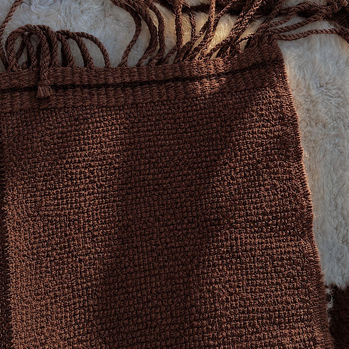 Hand-Knotted Construction