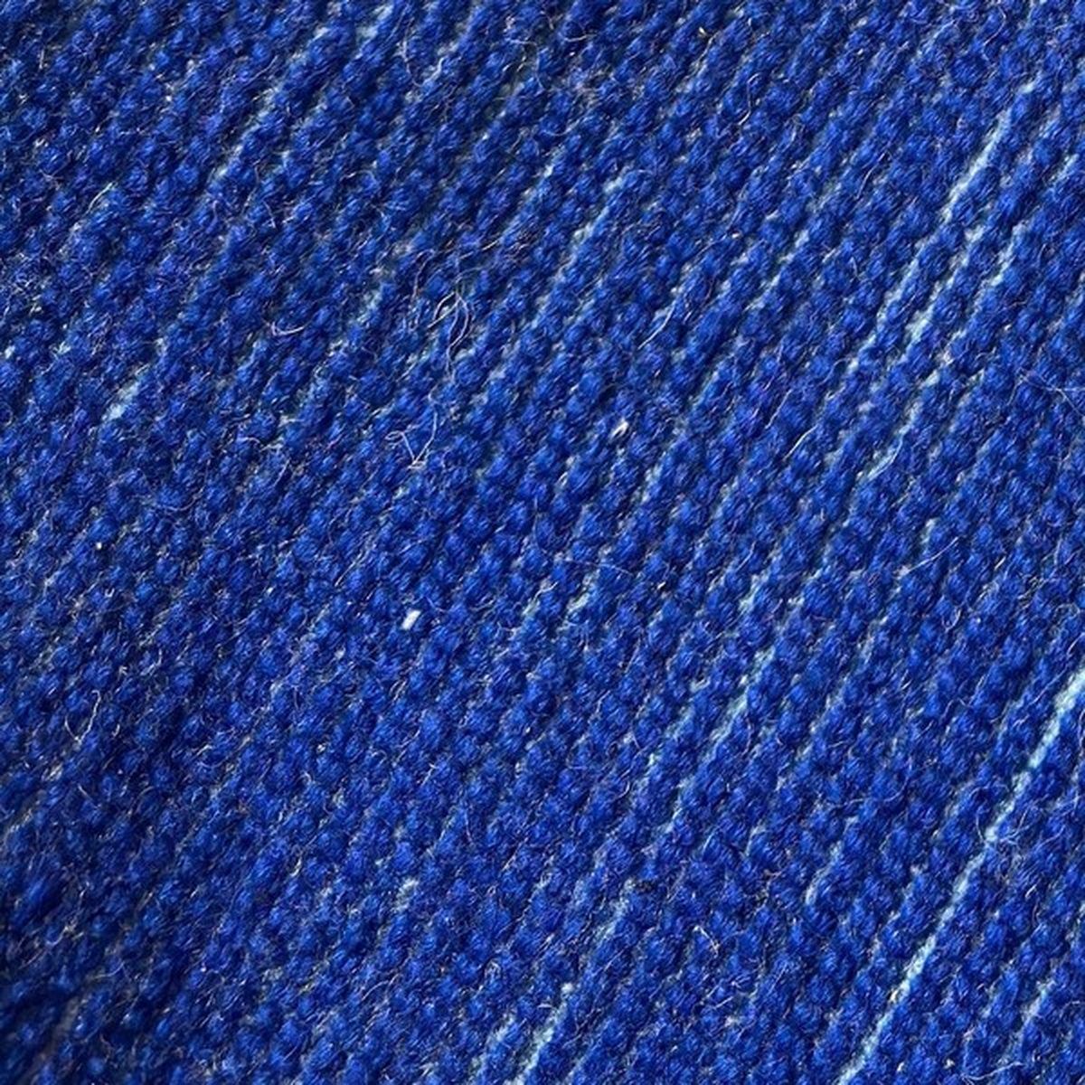 Hand-Knotted Construction